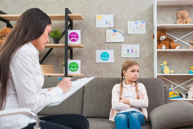 Jakie są najnowsze zmiany w systemach klasyfikacji zaburzeń psychicznych?