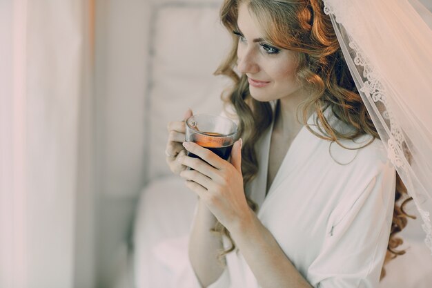 Zapachy jako element codziennej elegancji: sztuka doboru perfum dla wyrafinowanego stylu