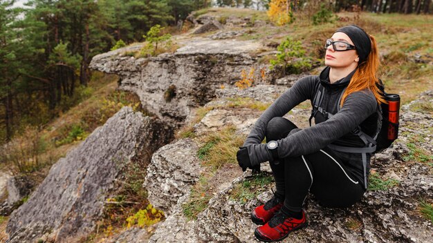 Jak wybrać idealne obuwie trekkingowe na górskie wędrówki?